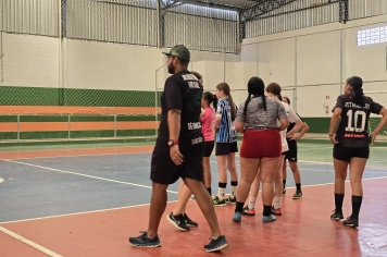 Foto - Treino de Futsal Feminino