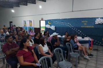 Foto - Noite de Autógrafos na Pré-Escola Luzia Sanches Diniz celebra educação, cultura e criatividade