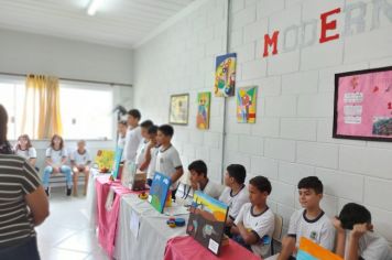 Foto - Feira de Conhecimento: Escola Municipal Antônio Ferreira