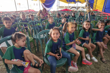 Foto - Crianças da Pré-Escola vivem dia mágico no circo em Jacutinga