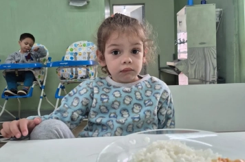 Foto - Lanche Especial de Fim de Ano – Creche Municipal Teresa Rossi