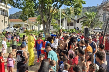 Foto - Natal na Praça – Albertina de Luz 2025