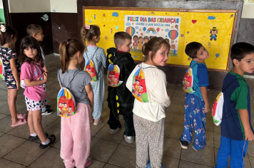 Foto - Encerramento da Semana das Crianças foi puro encanto e diversão na Pré-Escola Luzia Sanches Diniz