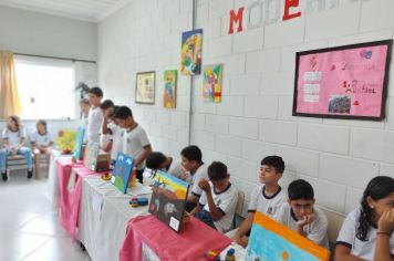 Foto - Feira de Conhecimento: Escola Municipal Antônio Ferreira