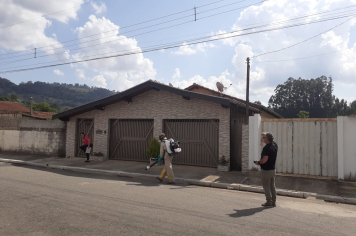 Foto relacionada - Albertina Intensifica o Combate à Dengue com Aplicação do UBV Costal