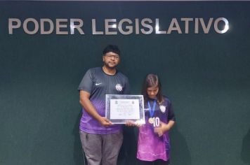 Foto - Time de Futsal Feminino de Albertina Recebe Honraria na Câmara Municipal