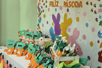 Foto - Entrega de Ovos de Páscoa Escolas Municipais