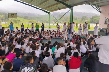 Foto - Capoeira Transforma Semana da Consciência Negra na Escola Antônio Ferreira