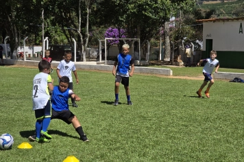 Foto - Treino de Futebol de Campo (Crianças e Adolescentes)