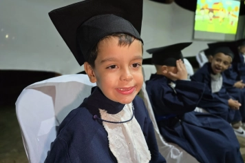 Foto - Formatura Pré-Escola Luzia Sanches Diniz