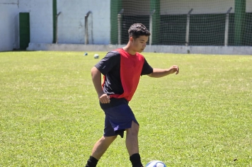 Foto - Treino de Futebol de Campo (Crianças e Adolescentes)