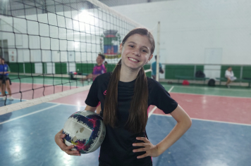 Foto - Treino de Vôlei Infantil e Adolescentes