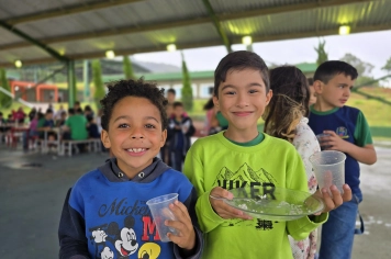 Foto - Churrasco na Escola Municipal Antonio Ferreira
