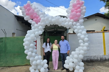 Foto - Entrega de Ovos de Páscoa Escolas Municipais