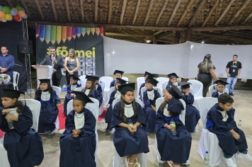 Foto - Formatura Pré-Escola Luzia Sanches Diniz