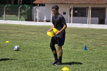 Foto - Treino de Futebol de Campo (Crianças e Adolescentes)