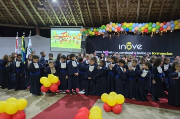 Foto - Formatura Pré-Escola Luzia Sanches Diniz