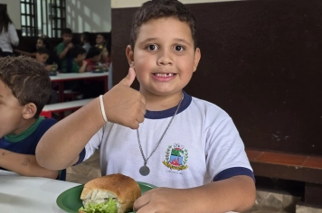 Foto - Lanche Especial de Fim de Ano | Pré-Escola Luzia Sanches Diniz