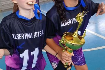 Foto - A Conquista do SUB 13 Feminino na Liga São Joanense