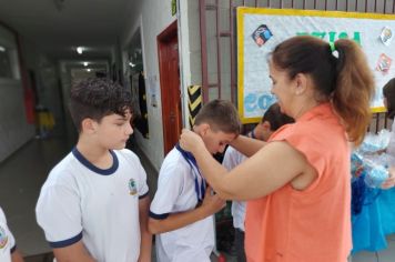 Foto - Feira de Conhecimento: Escola Municipal Antônio Ferreira