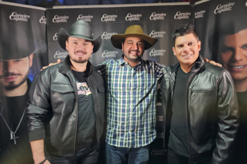 Foto - Tradição e fé embalaram o segundo dia do rodeio