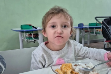Foto - Lanche Especial de Fim de Ano – Creche Municipal Teresa Rossi