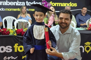 Foto - Formatura Pré-Escola Luzia Sanches Diniz
