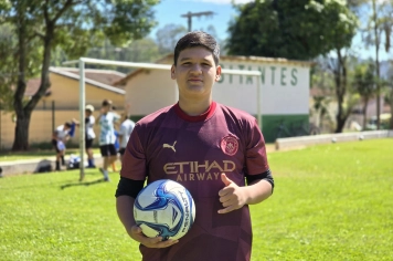Foto - Treino de Futebol de Campo (Crianças e Adolescentes)