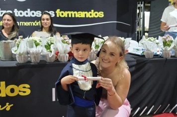 Foto - Formatura Creche Tereza Rossi
