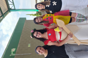 Foto - Dia de Fantasia na Escola Municipal Antônio Ferreira