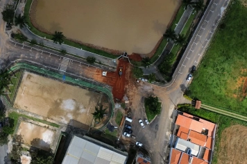 Foto - Manutenção no Parque do Lago