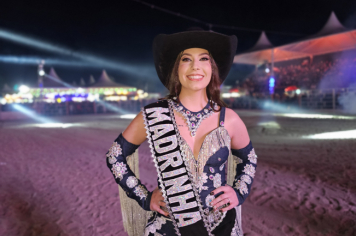 Foto - Tradição e fé embalaram o segundo dia do rodeio