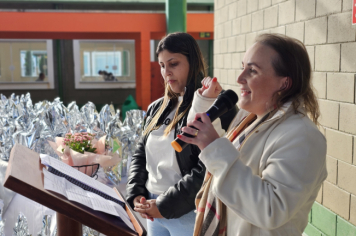 Foto - Professores da rede municipal de Albertina recebem Chromebooks para uso pedagógico