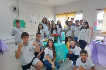 Foto - Feira de Conhecimento: Escola Municipal Antônio Ferreira