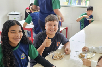 Foto - Alimentação nas Escolas de Albertina