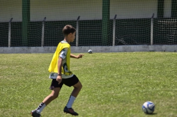 Foto - Treino de Futebol de Campo (Crianças e Adolescentes)