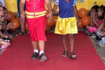 Foto - Fantasia, dança e muita diversão na Semana das Crianças (Pré-Escola Luzia Sanches Diniz)