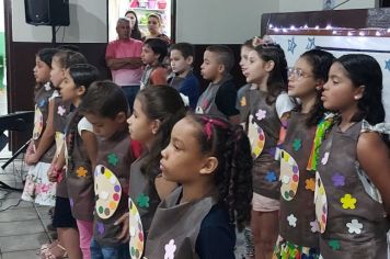 Foto - Noite de Autógrafos na Pré-Escola Luzia Sanches Diniz celebra educação, cultura e criatividade