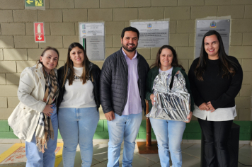 Foto - Professores da rede municipal de Albertina recebem Chromebooks para uso pedagógico