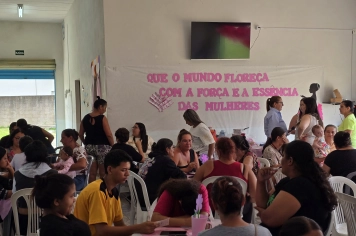 Foto - Dia da Mulher no CRAS Homenagem e Convivência