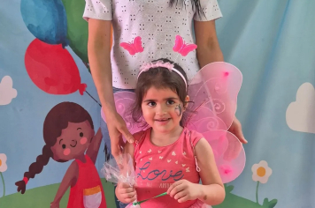 Foto - Uma semana inesquecível de cores, fantasia e sorrisos na Creche Municipal Tereza Rossi