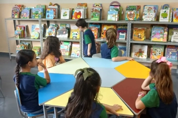 Foto - Pequenos Leitores, Grandes Aventuras