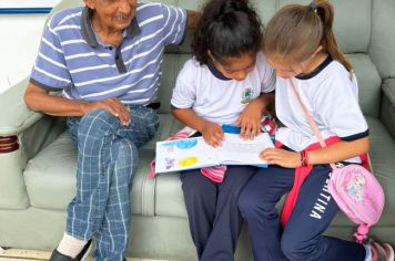 Foto - Projeto “Era uma Vez: Contos e Arte Encanta Gerações e Forma Cidadãos”