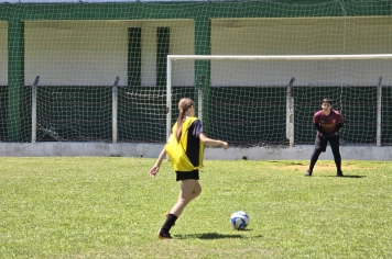 Foto - Treino de Futebol de Campo (Crianças e Adolescentes)