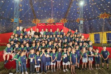 Foto - Crianças da Pré-Escola vivem dia mágico no circo em Jacutinga