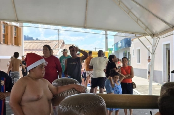 Foto - Natal na Praça – Albertina de Luz 2025