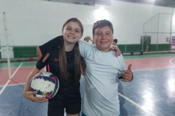 Foto - Treino de Vôlei Infantil e Adolescentes