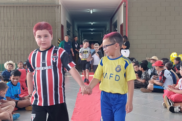 Foto - Dia de Fantasia na Escola Municipal Antônio Ferreira