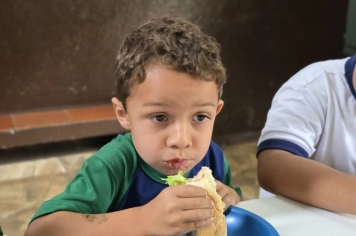 Foto - Lanche Especial de Fim de Ano | Pré-Escola Luzia Sanches Diniz