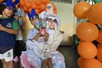 Foto - Entrega de Ovos de Páscoa Escolas Municipais